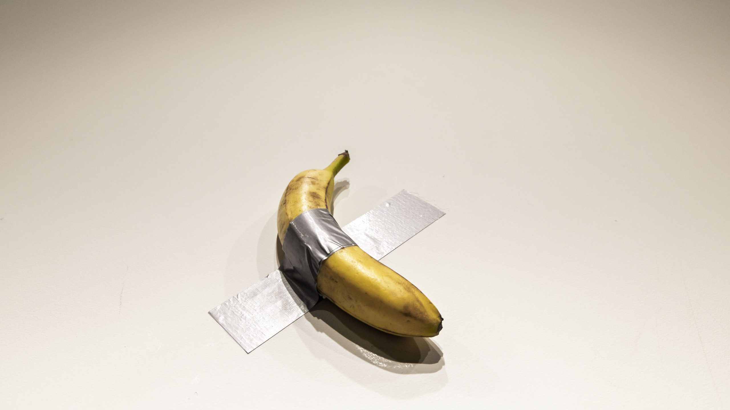 Banana Artwork Sells for $6.2 Million, Highlighting Satirical Commentary on Value and Contemporary Art